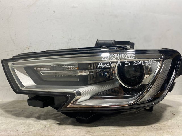  8V0941005E VAG