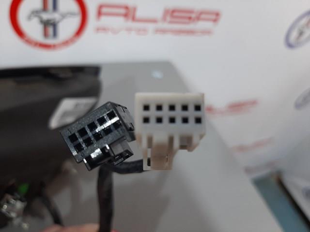1UY131DBAF Chrysler 