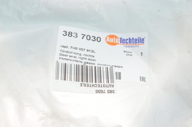 3837030 Autotechteile Ущільнювач дверей передніх, правих (на кузові)