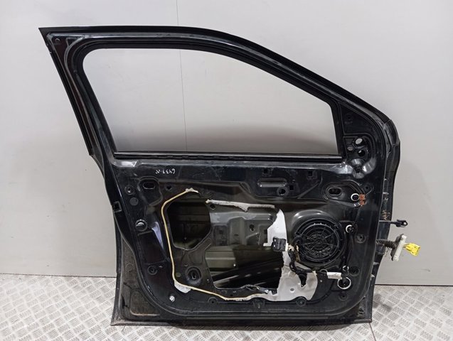 Двері передні ліві 9801012980 Peugeot/Citroen