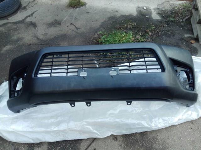 521190K820 Toyota Бампер передній в зборі
