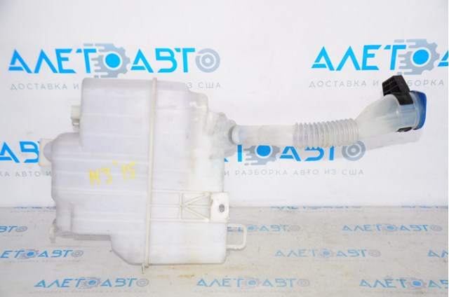Бачок омивача скла Mazda GJR967481A