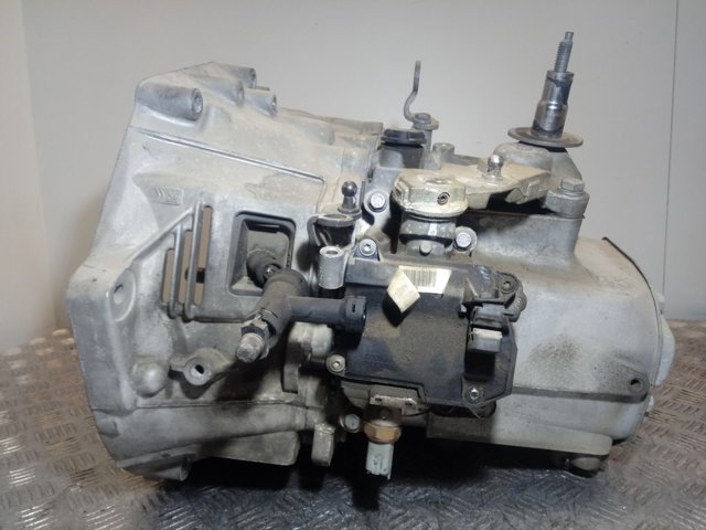 МКП в зборі Peugeot/Citroen 20EA07 ціна, від 190.01 USD