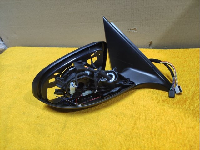Дзеркало праве A2058100400 Mercedes