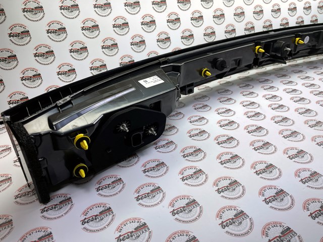 LR181903 Land Rover 