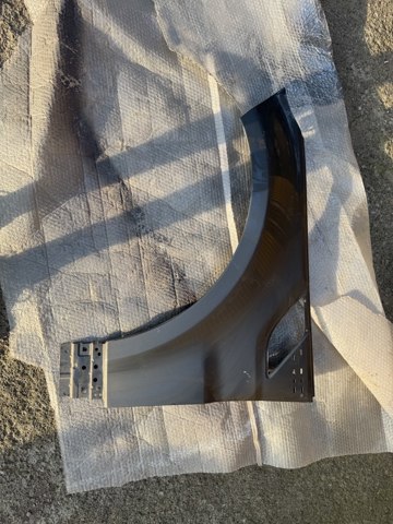 Ліве переднє крило Land Rover LR061824 ціна, від 193.34 USD