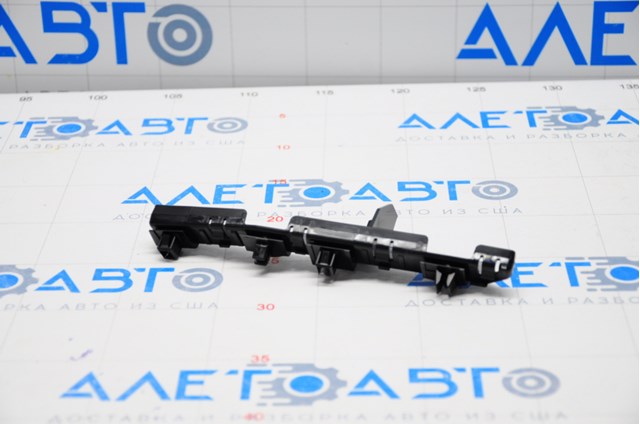 62223DF30A Nissan/Infiniti Кронштейн бампера переднього, зовнішній лівий