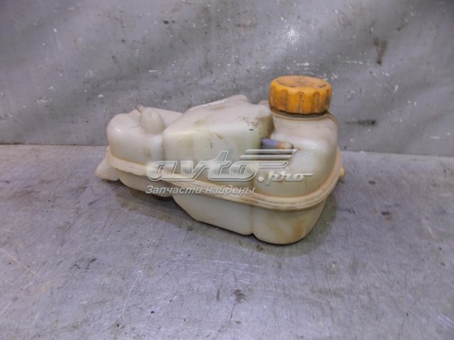 Купити 96181808 General Motors Водяний бачок системи охолодження