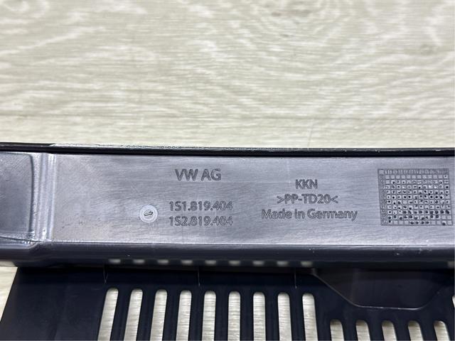  VAG 1S1819404 ціна, від 67.13 USD