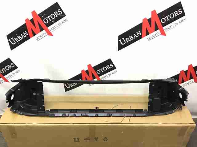 Повітропровід (дефлектор) радіатора, нижній LR139126 Land Rover