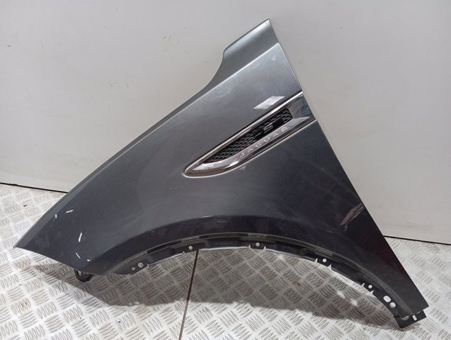 Бічна частина передня ліва Jaguar J9C22952