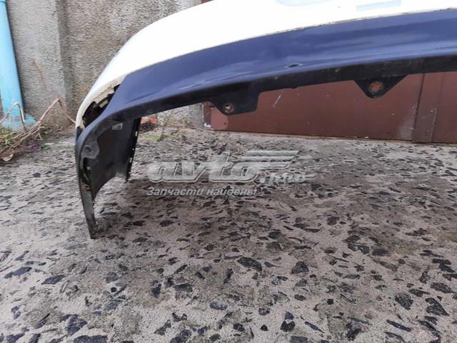 Задній бампер 850220005R Renault (RVI)