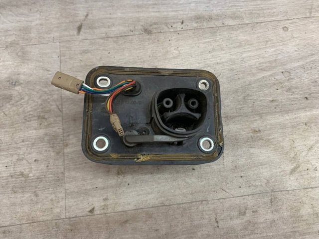 100561200G Tesla 