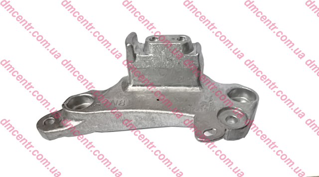Кронштейн подушки (опори) двигуна, лівої Peugeot/Citroen 9813721980 ціна, від 148.93 USD