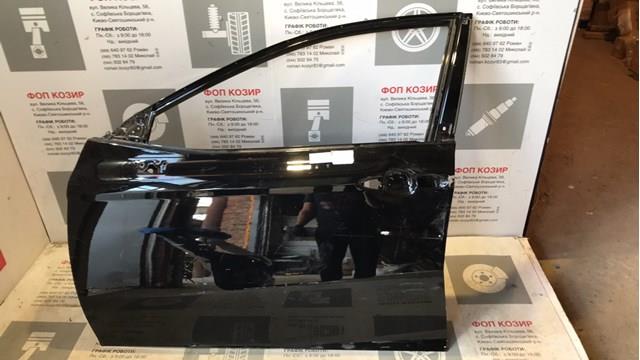 Водійські двері Toyota 6700233250