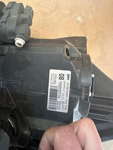 Фара ліва 8115002460 Toyota