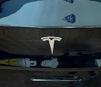 Емблема кришки багажника, фірмовий значок Tesla Model 3 (5YJ3) (Tesla Model 3)