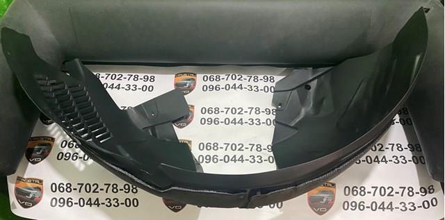 Підкрилок передній правий LR138389 Land Rover