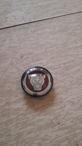 Купити J9C5144 Jaguar Емблема решітки радіатора