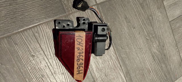 104276696H Tesla 