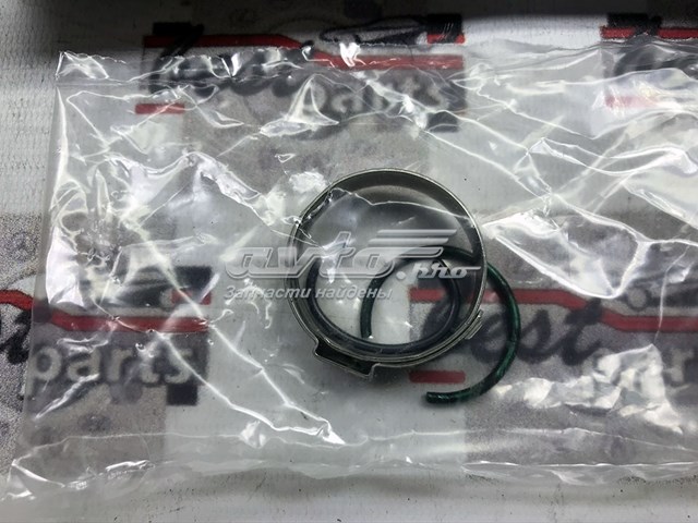 ШРУС зовнішній передній LR124673 Land Rover