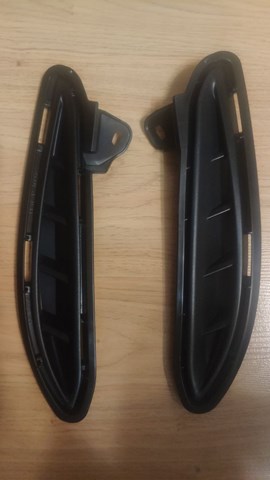 5212848180 Toyota Решітка переднього бампера, ліва