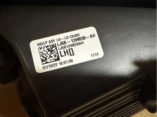 Фара права LJ6B13W030AH Ford