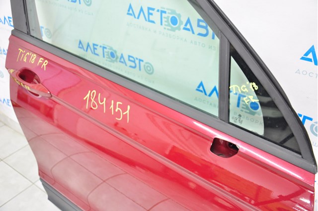 5NN8374785AP VAG Молдинг опускного скла нижній, двері передньої, правої