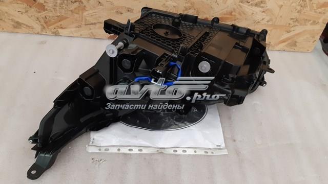 Фара комбінована, передня Toyota 8114078190
