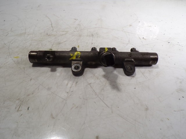 Купити A2C20001221 Nissan/Infiniti Розподільник палива