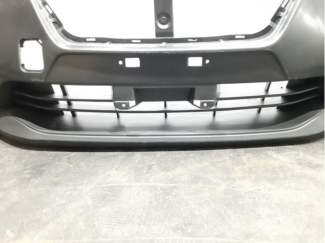 620225RB0J Nissan/Infiniti Бампер передній в зборі