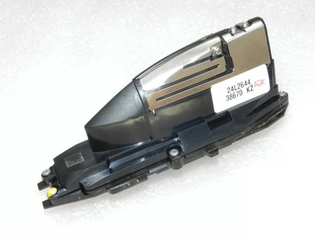  867600D010 Toyota