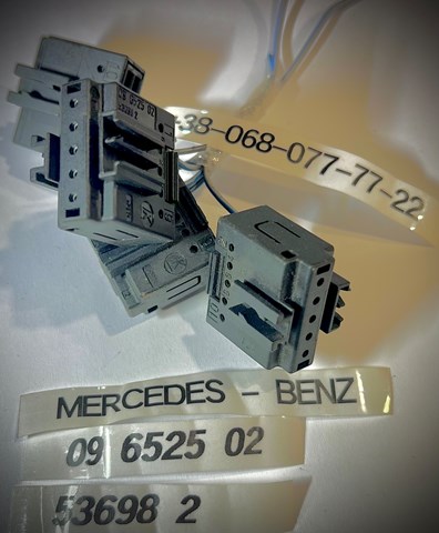 09652502 Mercedes 