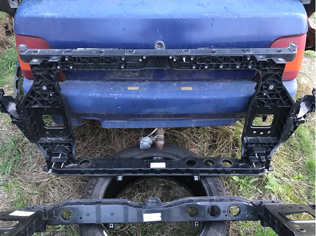 Панель передня Hyundai/Kia 64101R2000 ціна, від 427.81 USD