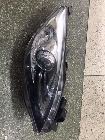 Фара права BBP451031M Mazda