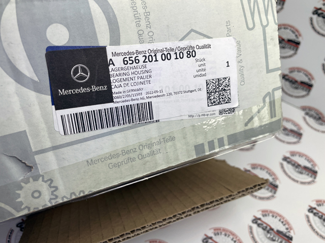 Купити A6562010010 Mercedes Насос охолоджуючої рідини