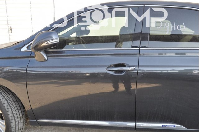 Двері передні ліві 670020E070 Toyota