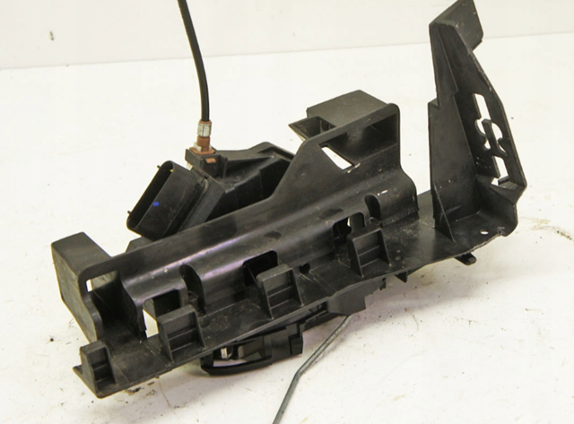 Замок передньої двері, лівої Ford BM5AA21813AG ціна, від 32.85 USD