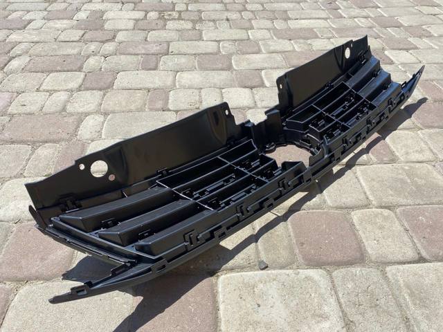 Облицювання радіатора Polcar 95030520 ціна, від 54.44 USD