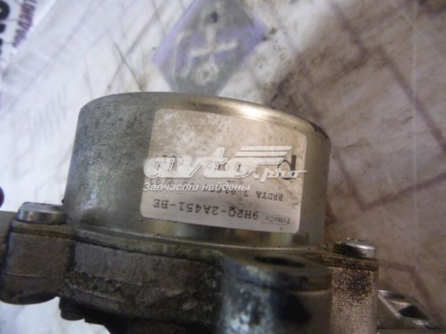 9H2Q2A451BE Land Rover Насос вакуумний