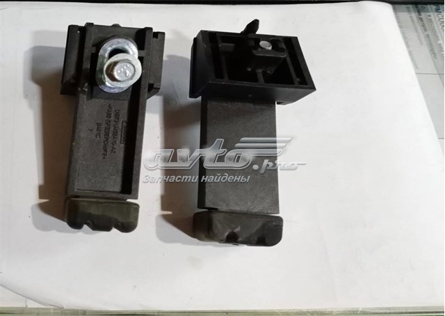  DS73U402A10AE Ford