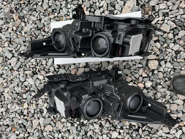 Основна фара в зборі ліва Ford GJ5Z13008H ціна, від 240.72 USD
