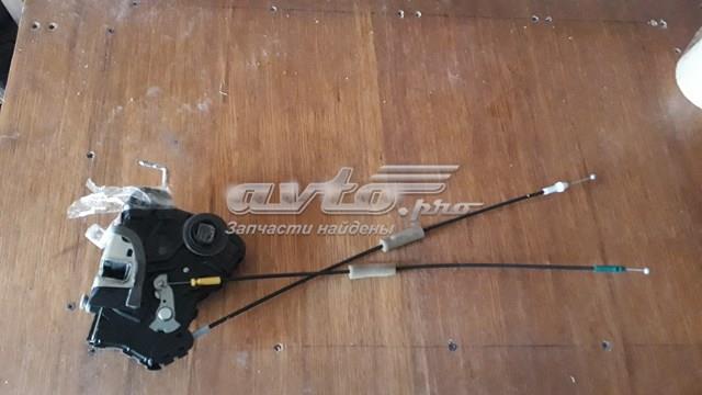  Замок передньої лівої двері Toyota RAV4 4