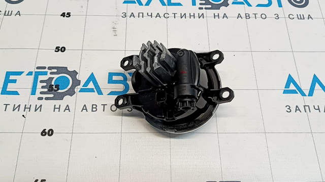 Туманка ліва Toyota 8122008040 ціна, від 69.15 USD