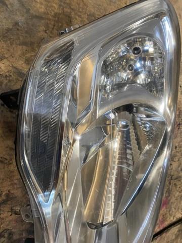 Фара передня права Peugeot/Citroen 9682828180