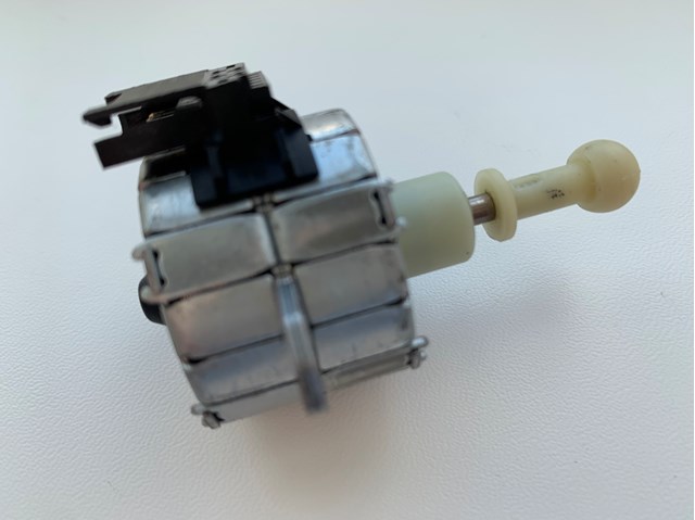 70460499 BMW 