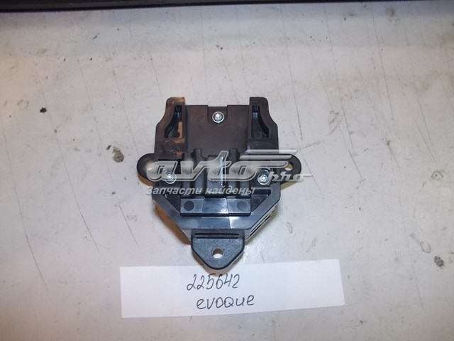  Land Rover LR046954