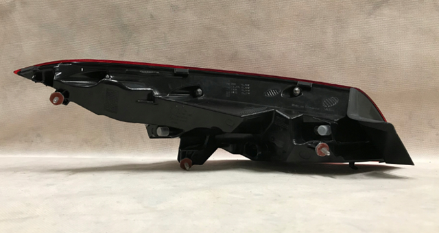  Mercedes A1189067600 ціна, від 215.38 USD