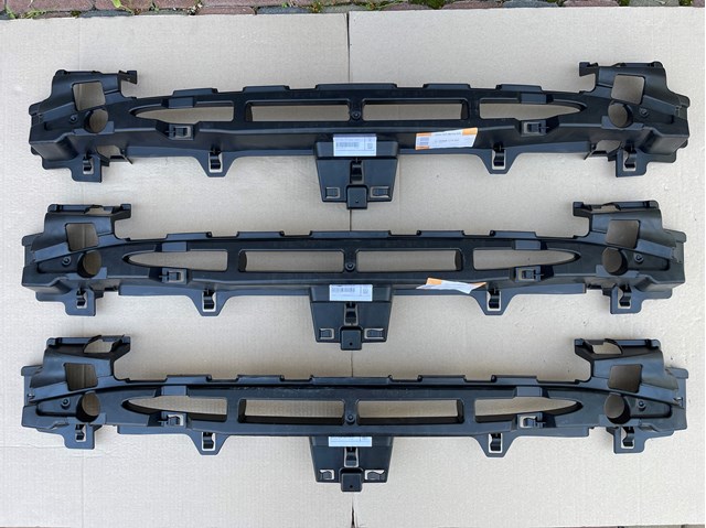 Кронштейн бампера заднього, центральний BMW 51127306903 ціна, від 55.25 USD