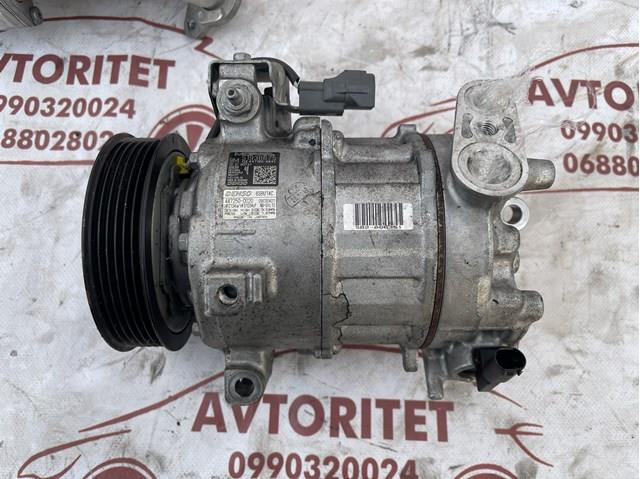 Компресор кондиціонера 51936675 Fiat/Alfa/Lancia